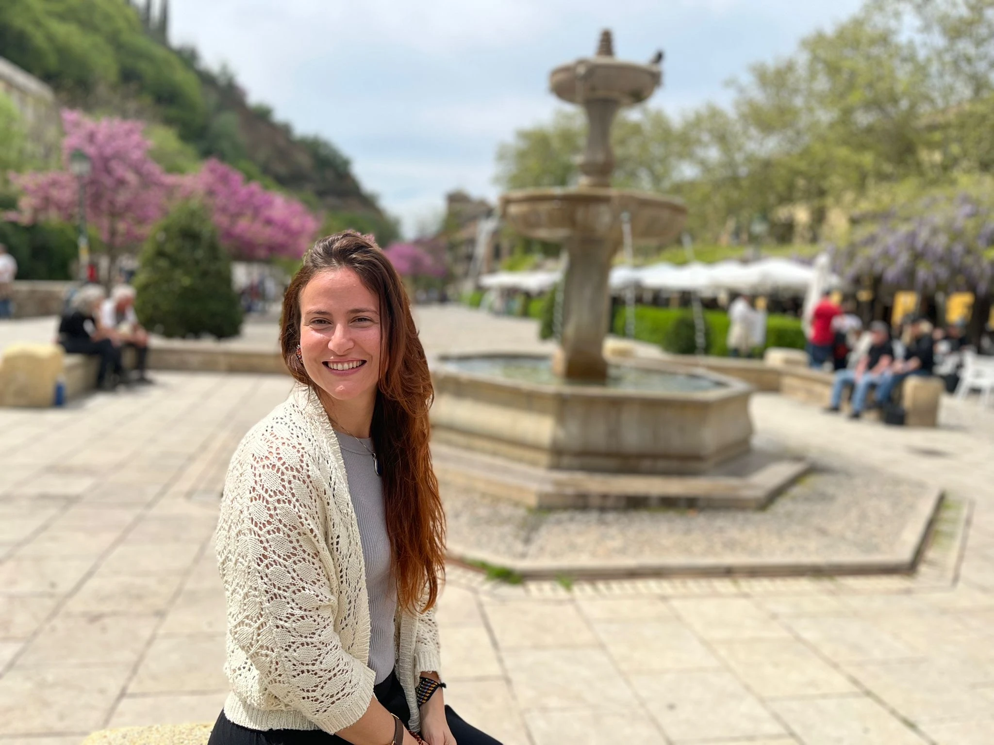 Elvira Carreras Torres debuta en el mundo literario con una obra tan valiente como necesaria