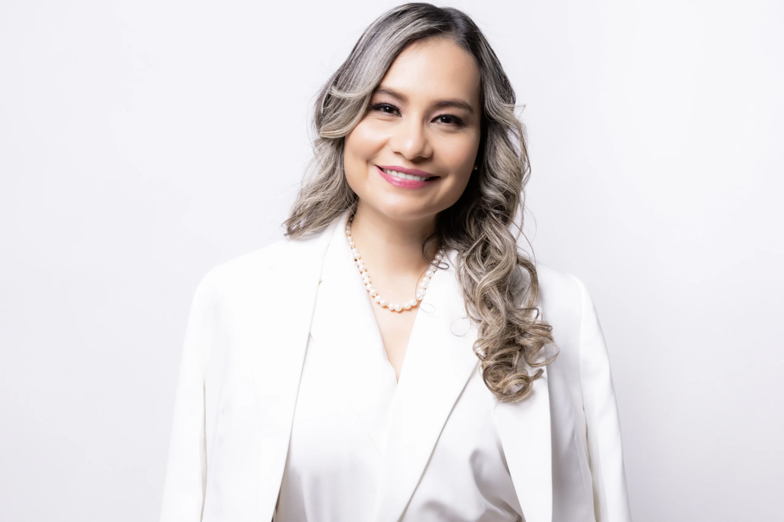 La Dra. Karel Guevara presenta su nuevo libro y rompe mitos sobre la salud mental