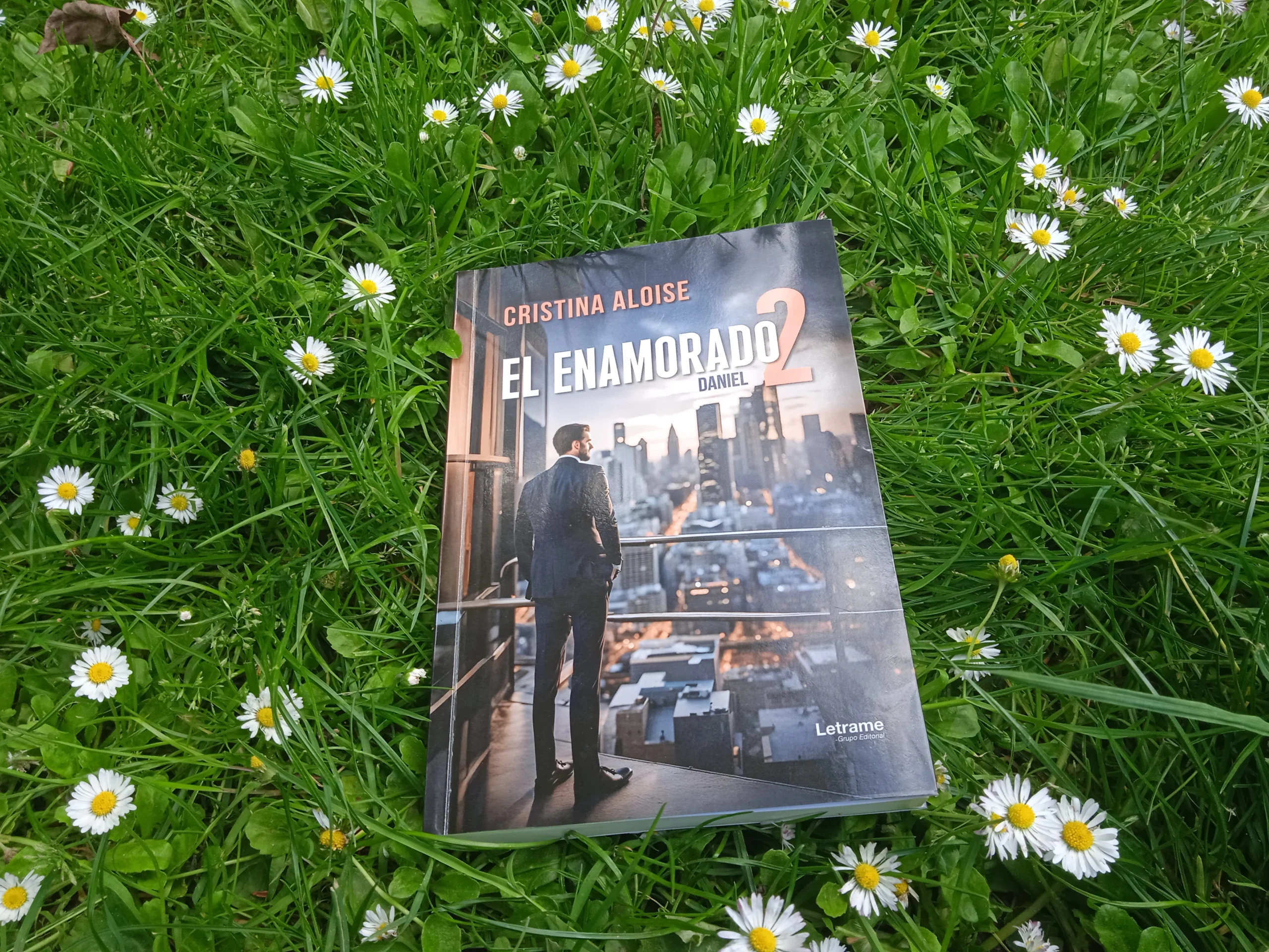 Cristina Aloise Batuecas sorprende con una historia de amor sin tabúes