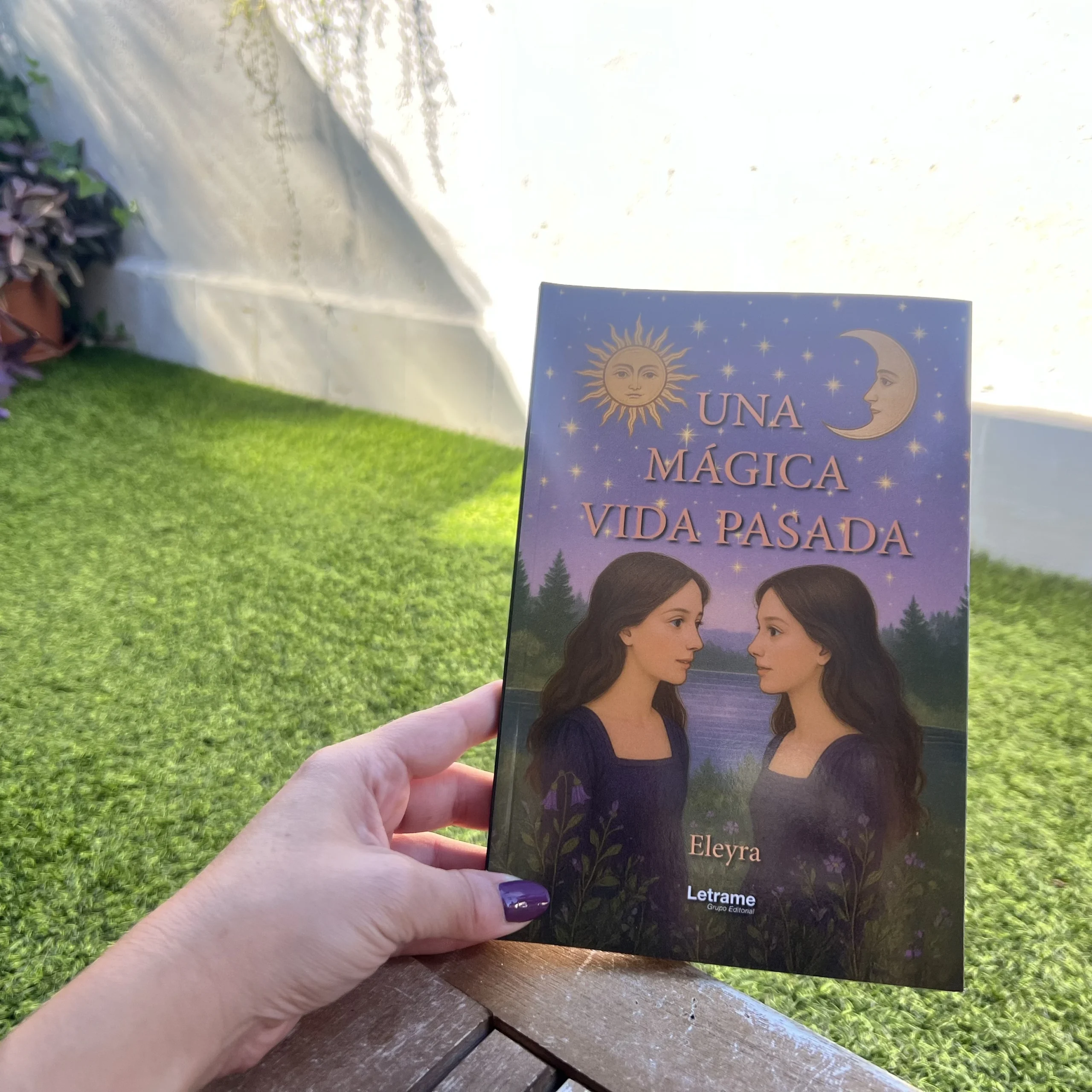 ELeyra irrumpe en la literatura fantástica con Una mágica vida pasada, una novela que despierta consciencias y conecta con el alma del lector